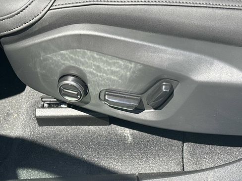 New 2026 Volvo XC60 B5 Plus w/ Climate Package image 14