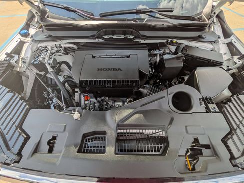 Certified 2023 Honda Pilot Touring image 36