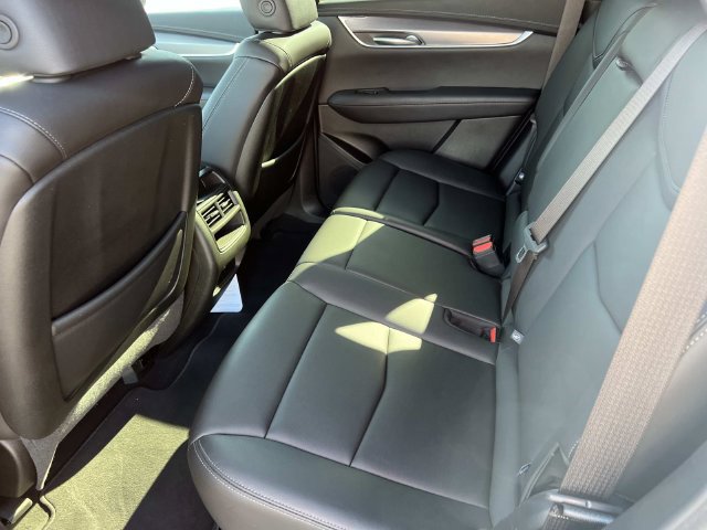 Certified 2024 Cadillac XT5 Luxury w/ LPO, Floor Liner Package AWD/4WD image 12