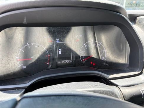 Used 2021 Toyota 4Runner SR5 Premium AWD/4WD image 2