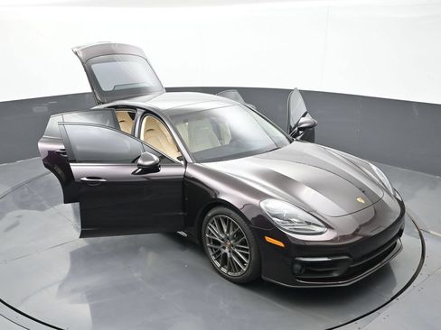 Certified 2023 Porsche Panamera 4 Platinum Edition AWD/4WD image 34