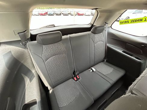 Used 2012 GMC Acadia SL w/ Preferred Package AWD/4WD image 13