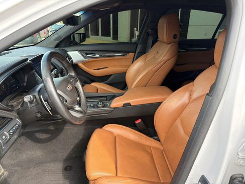 Used 2023 Cadillac CT5 Sport w/ Platinum Package AWD/4WD image 17