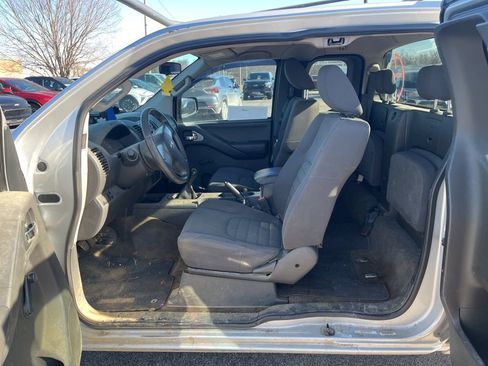 Used 2013 Nissan Frontier S w/ S Preferred Pkg image 6