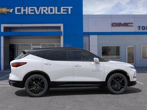 New 2025 Chevrolet Blazer RS w/ Driver Confidence II Package image 38
