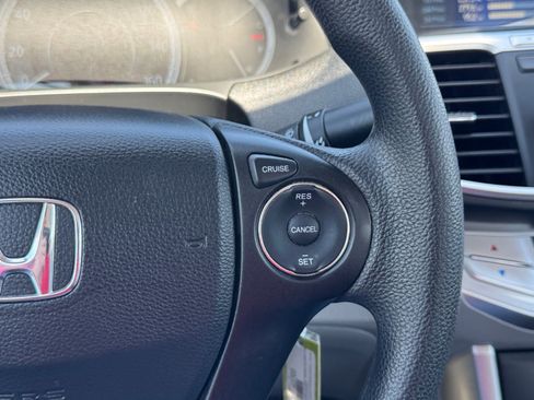 Used 2015 Honda Accord LX image 23