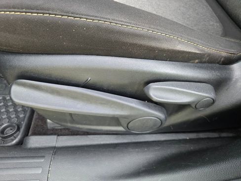 Used 2017 Jeep Cherokee Altitude image 24