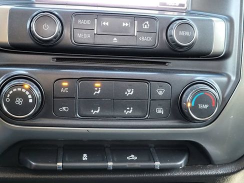 Used 2018 Chevrolet Silverado 1500 LT AWD/4WD image 13