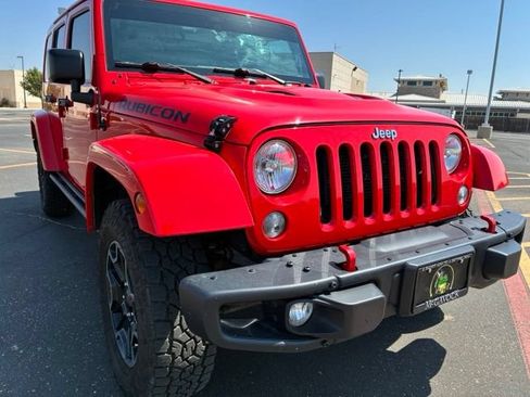 Used 2015 Jeep Wrangler Unlimited Rubicon AWD/4WD image 4