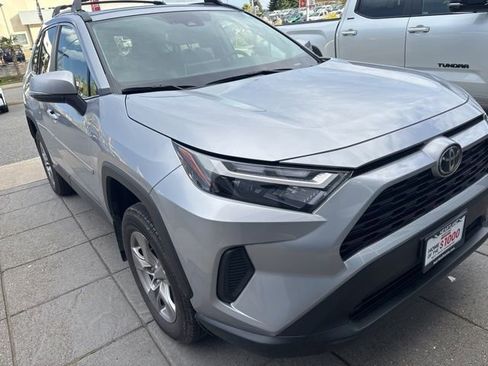 Used 2025 Toyota RAV4 XLE w/ Convenience Package image 2