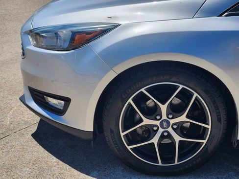 Used 2018 Ford Focus SEL image 8
