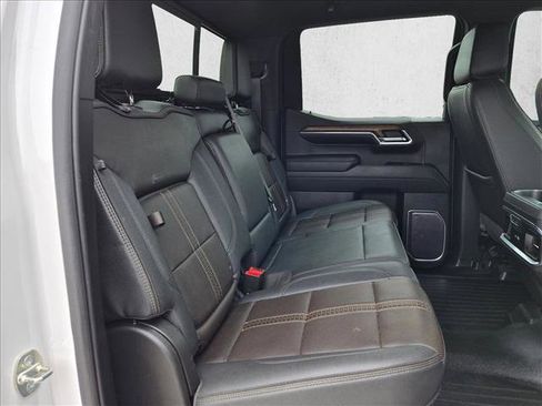 Used 2023 Chevrolet Silverado 1500 High Country w/ Z71 Off-Road Package AWD/4WD image 19