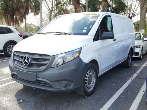 Used 2018 Mercedes-Benz Metris image 3