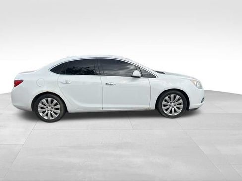 Used 2013 Buick Verano FWD image 8