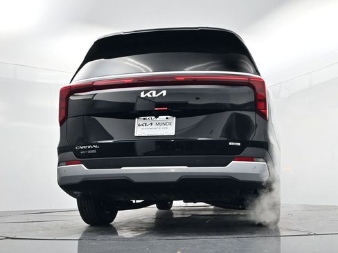New 2026 Kia Carnival LXS image 40