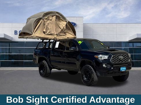 Used 2020 Toyota Tacoma TRD Sport w/ Technology Package AWD/4WD image 4