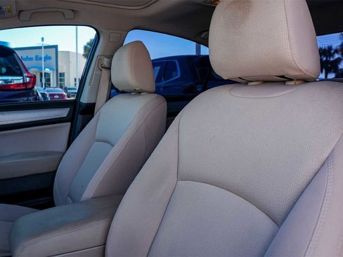 Used 2018 Subaru Legacy 2.5i Premium w/ Moonroof Package image 11