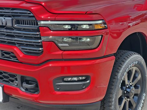 New 2026 RAM 2500 Laramie AWD/4WD image 9