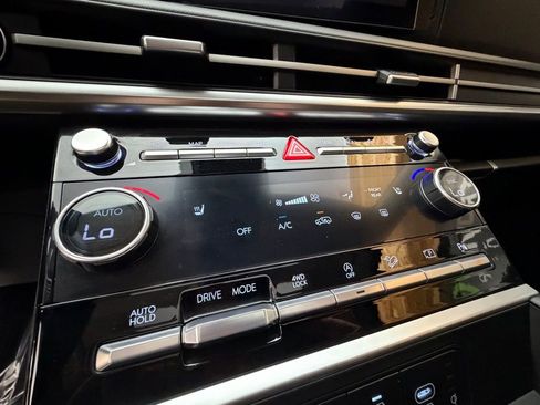 Used 2025 Hyundai Santa Fe XRT image 25