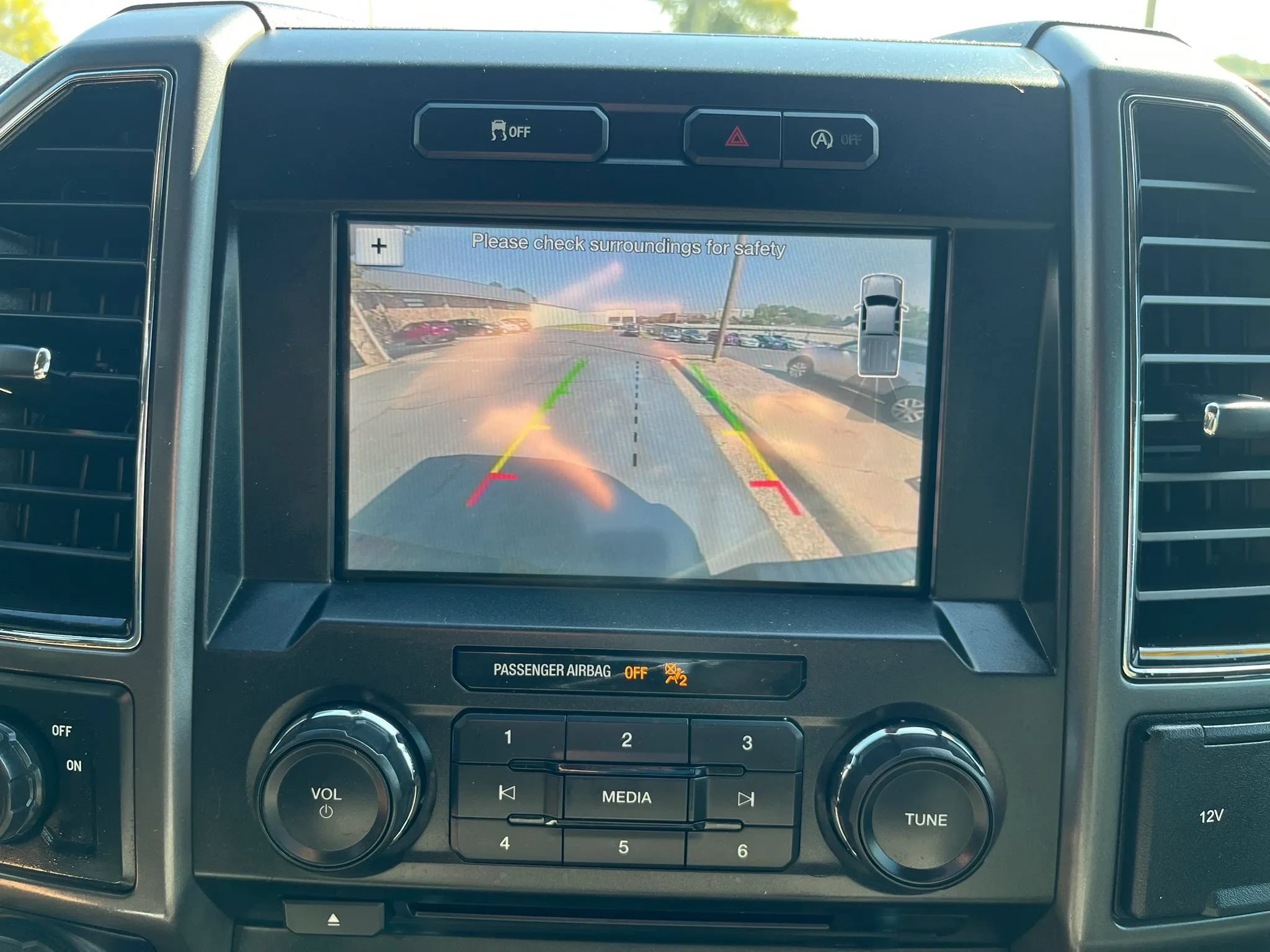Used 2018 Ford F150 XLT w/ Equipment Group 302A Luxury RWD image 21