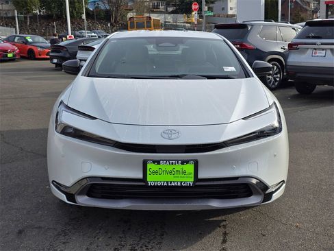 New 2026 Toyota Prius XLE image 35