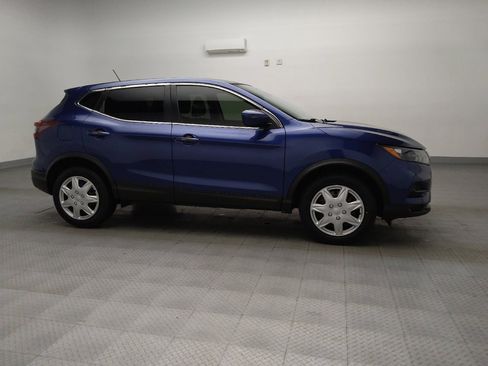 Used 2021 Nissan Rogue Sport S image 11