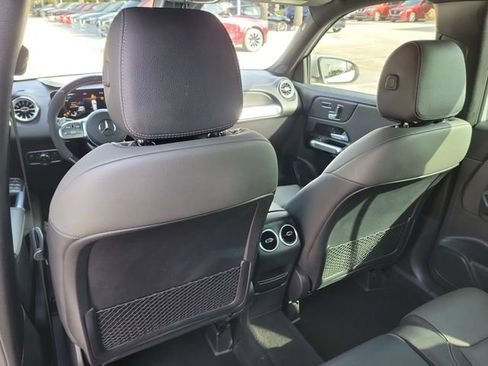 Used 2022 Mercedes-Benz GLB 35 AMG 4MATIC image 17
