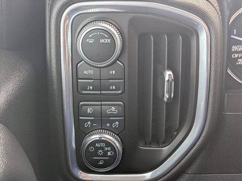 Used 2021 GMC Sierra 1500 SLT w/ X31 Off-Road Package AWD/4WD image 14