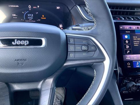 Certified 2024 Jeep Grand Cherokee Limited w/ Black Appearance Package image 23