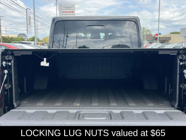 New 2026 Jeep Gladiator Rubicon w/ Capability Package AWD/4WD image 17