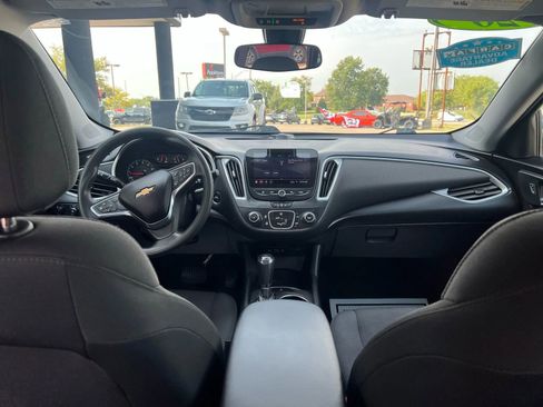 Used 2020 Chevrolet Malibu LS image 16