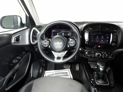 Used 2023 Kia Soul LX w/ Option Group 015 FWD image 12