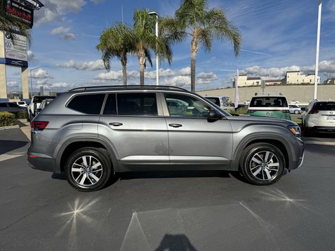 Certified 2023 Volkswagen Atlas SE image 11