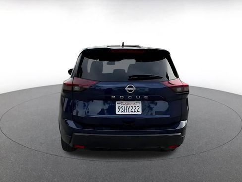 Used 2025 Nissan Rogue SV image 12