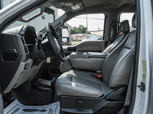 Used 2019 Ford F350 XL w/ Power Equipment Group image 3