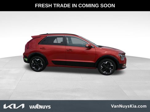 Used 2023 Kia Niro Wind image 2