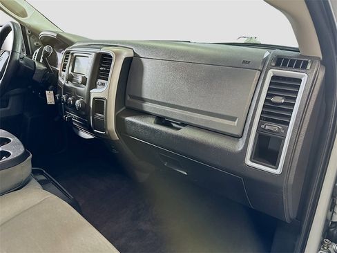 Used 2017 RAM 2500 SLT image 25