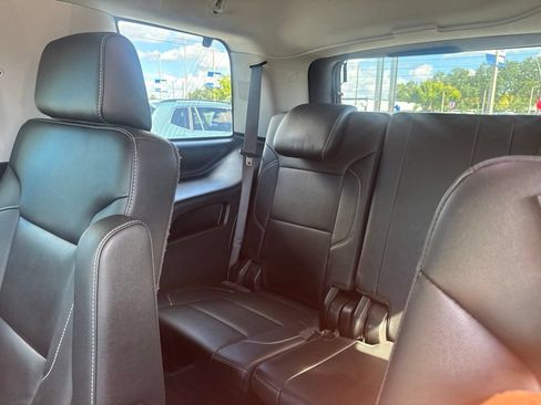 Used 2020 Chevrolet Tahoe LT w/ Luxury Package AWD/4WD image 9