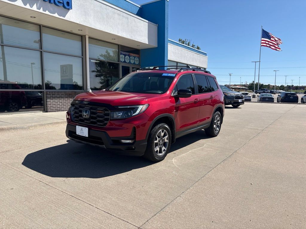 Certified 2023 Honda Passport TrailSport image 1