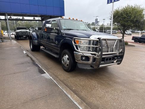 Used 2012 Ford F350 Lariat w/ Lariat Ultimate Pkg image 2