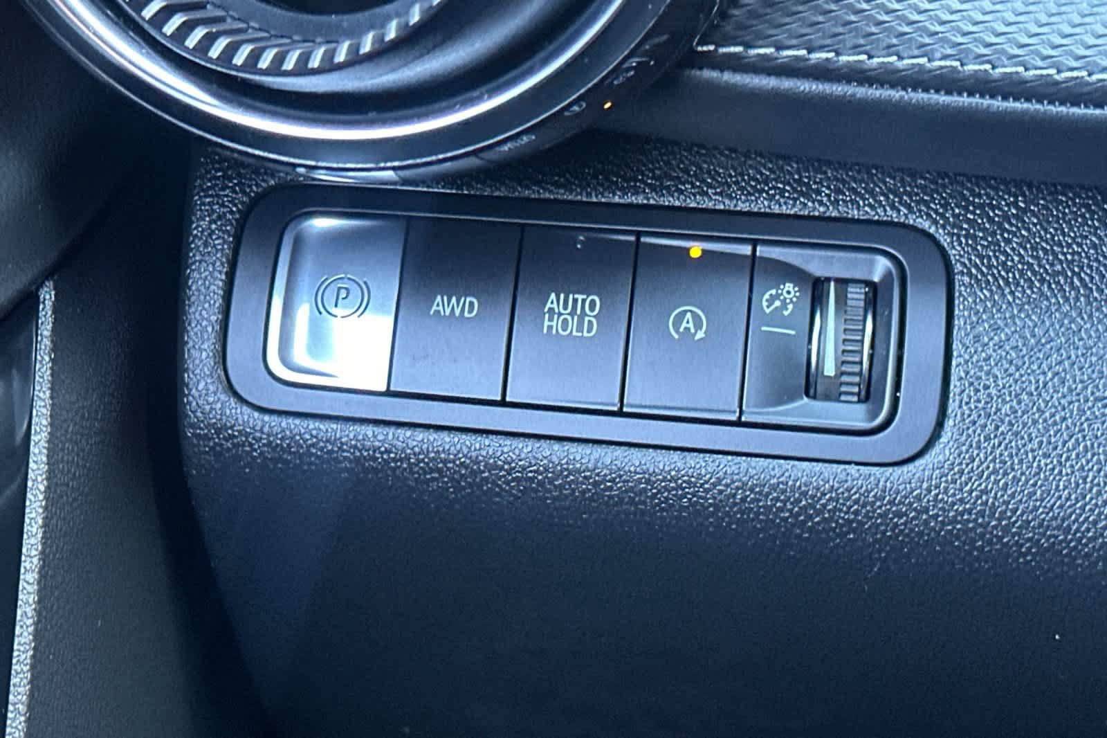 Used 2025 Chevrolet Equinox LT w/ Convenience Package II AWD/4WD image 33