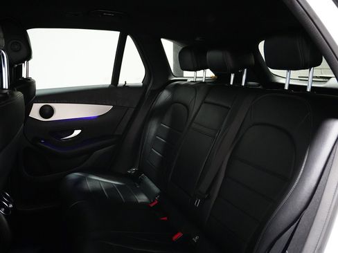 Used 2021 Mercedes-Benz GLC 300 4MATIC image 17