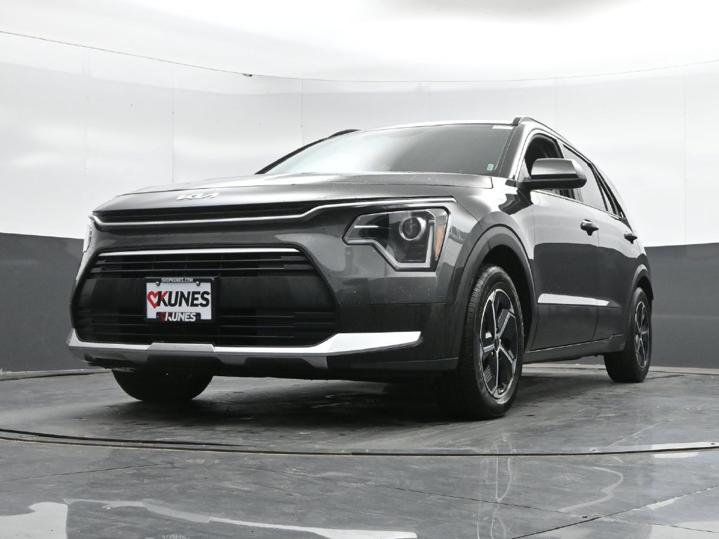Used 2025 Kia Niro LX FWD image 44