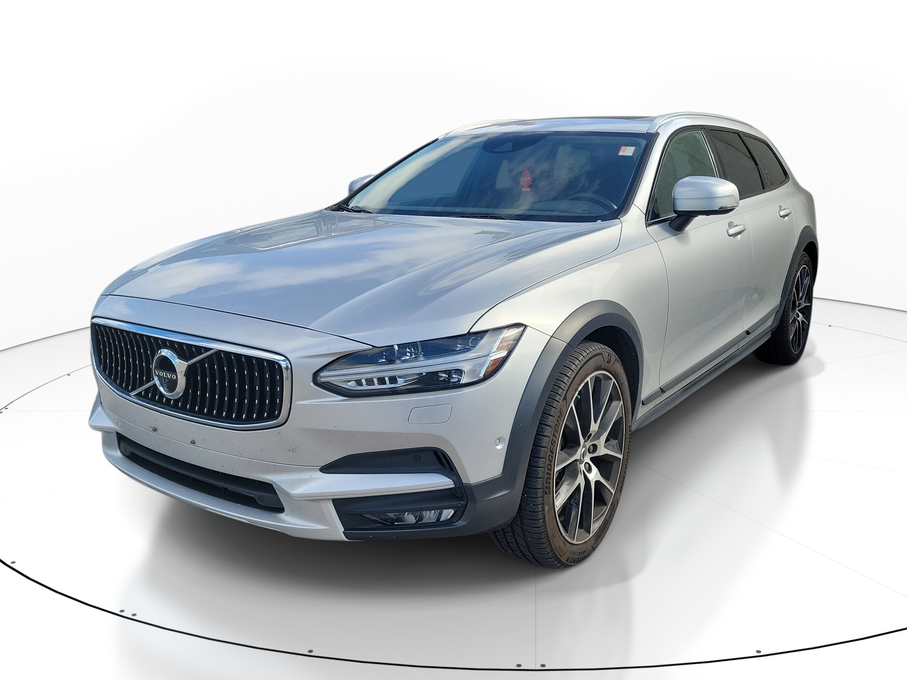 Used 2017 Volvo V90 T6 Cross Country AWD/4WD image 3