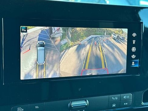 Used 2024 Mercedes-Benz Sprinter 2500 image 16