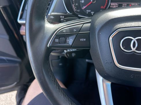 Used 2021 Audi Q5 Premium image 20