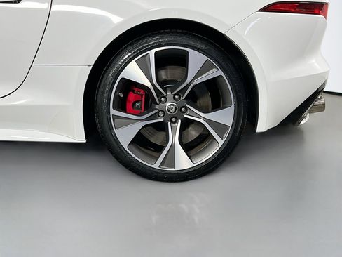 Used 2024 Jaguar F-TYPE R-Dynamic RWD image 30