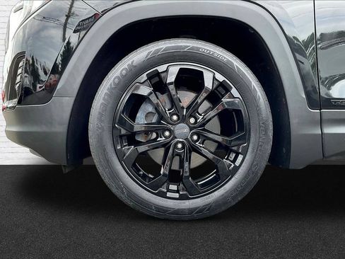 Used 2019 GMC Terrain SLT w/ Preferred Package FWD image 33