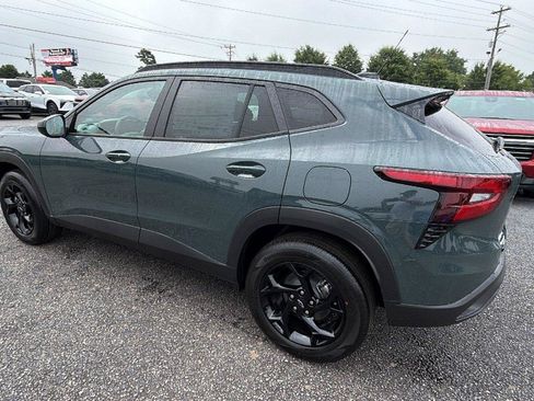 New 2026 Chevrolet Trax LT w/ Driver Confidence Package FWD image 10