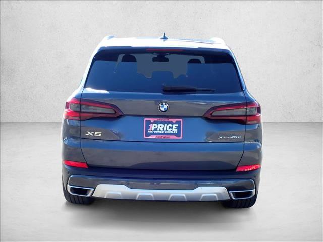 Used 2021 BMW X5 xDrive45e w/ Parking Assistance Package AWD/4WD image 3